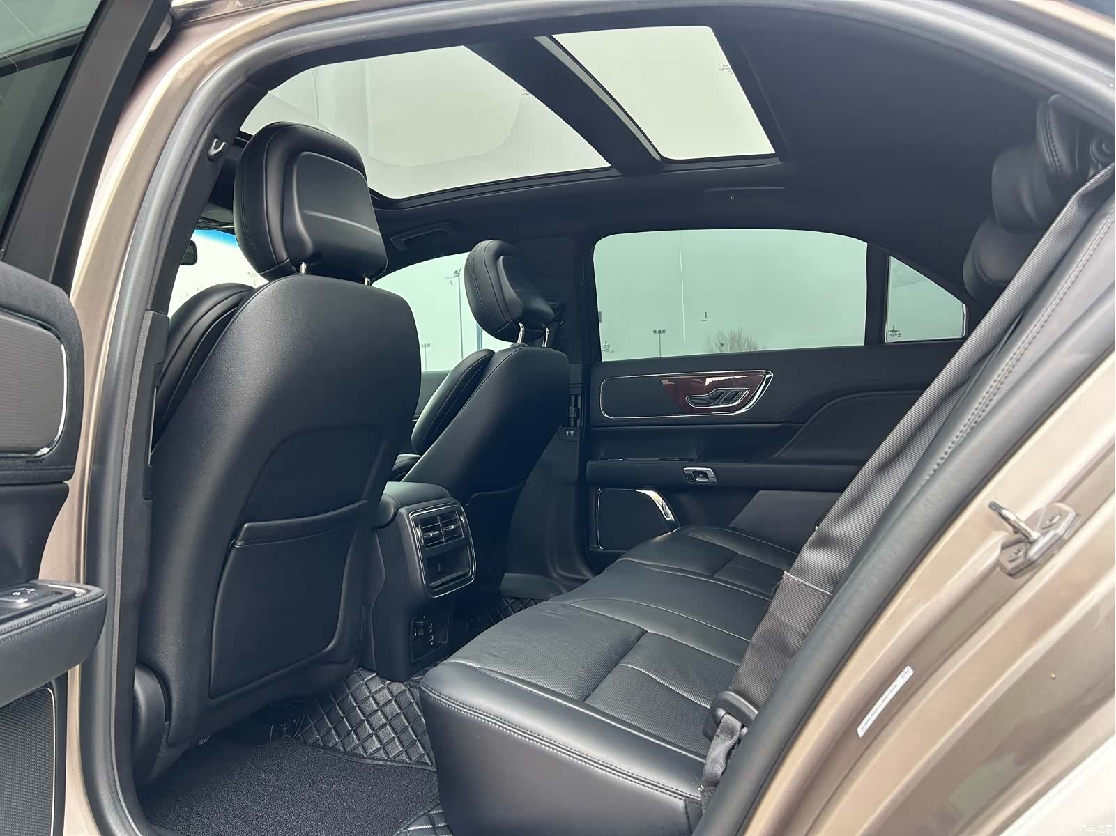 Lincoln VI, 2021 7