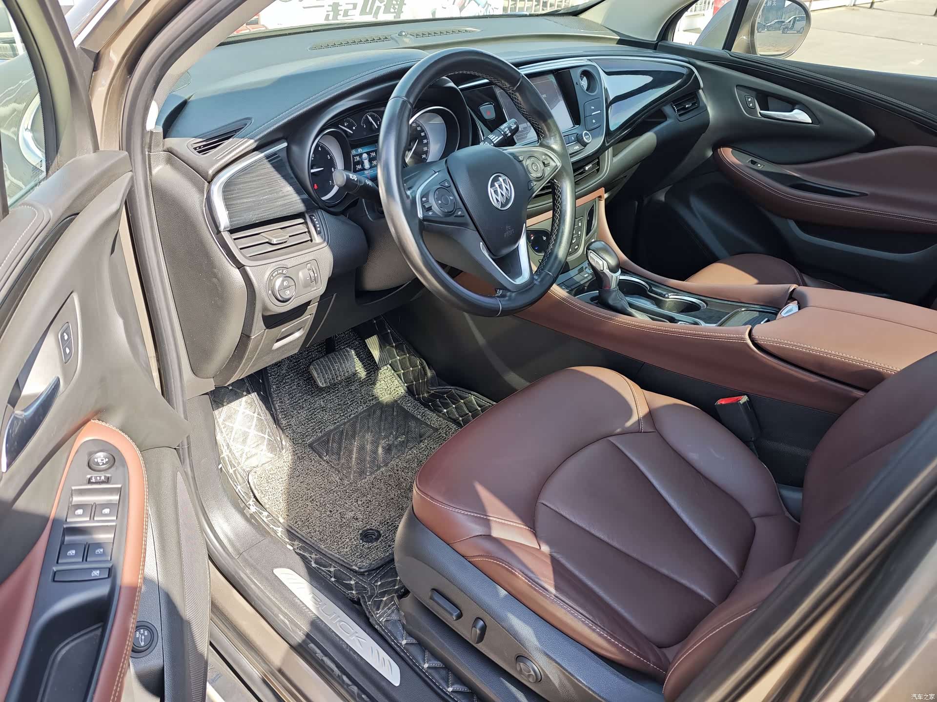 Buick Envision Plus, 2020 7