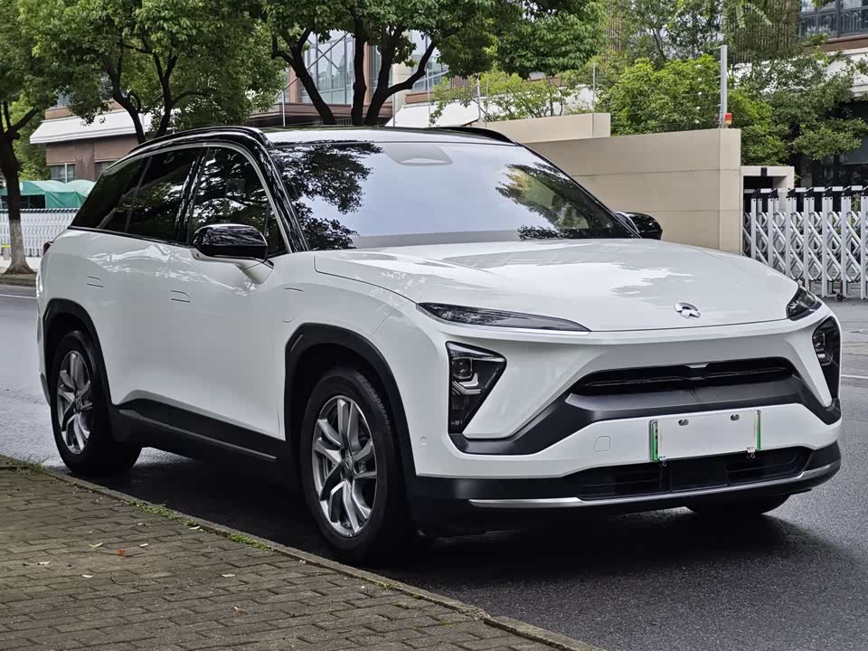 NIO ES6