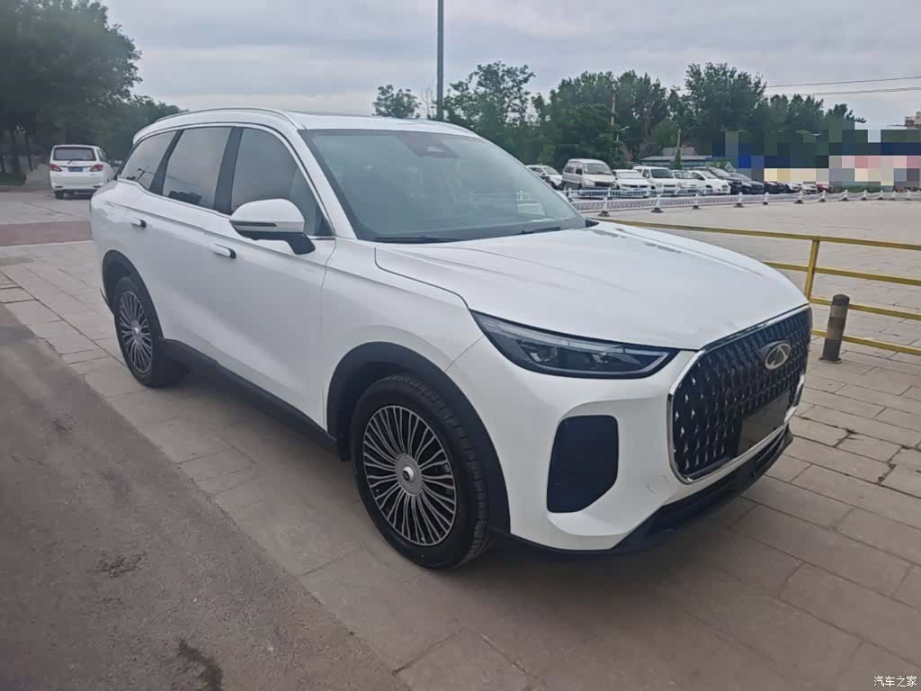 Chery Tiggo 8, 2024 4