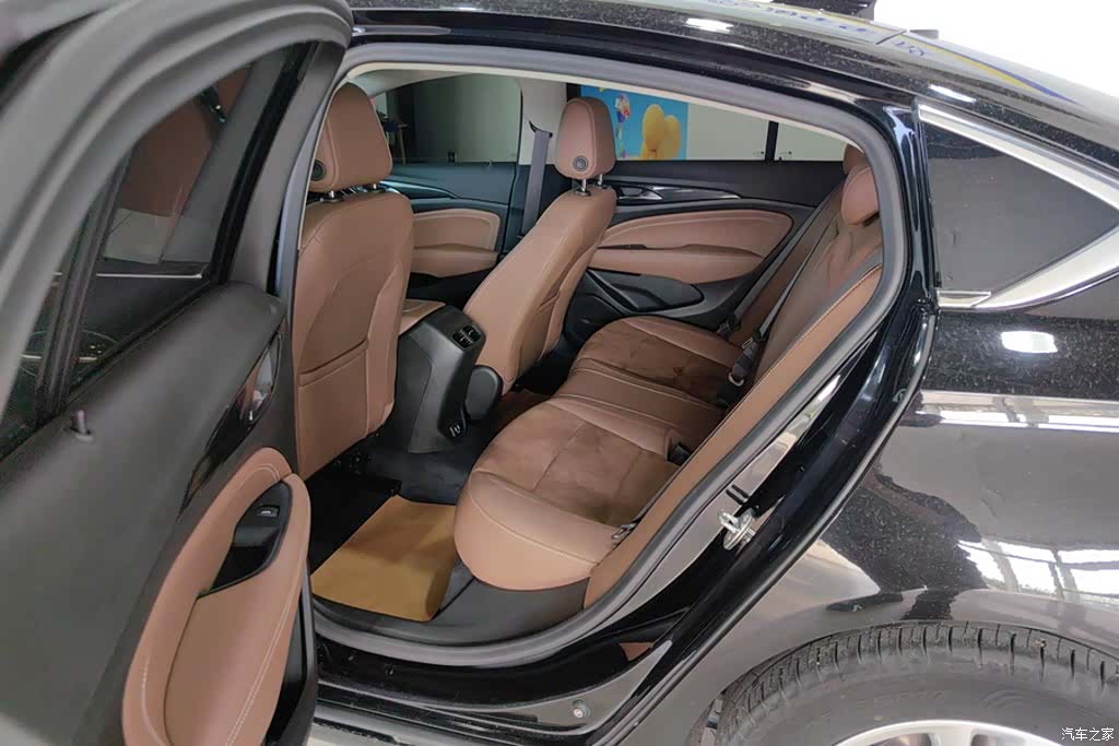 Buick Regal, 2023 11