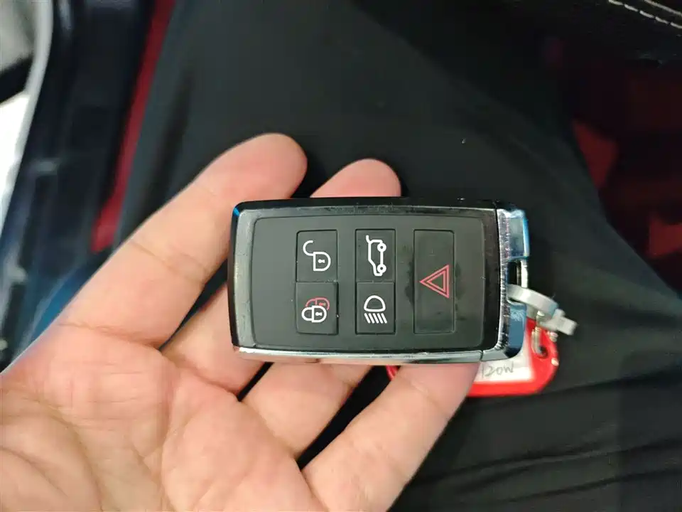 Land Rover Discover sports