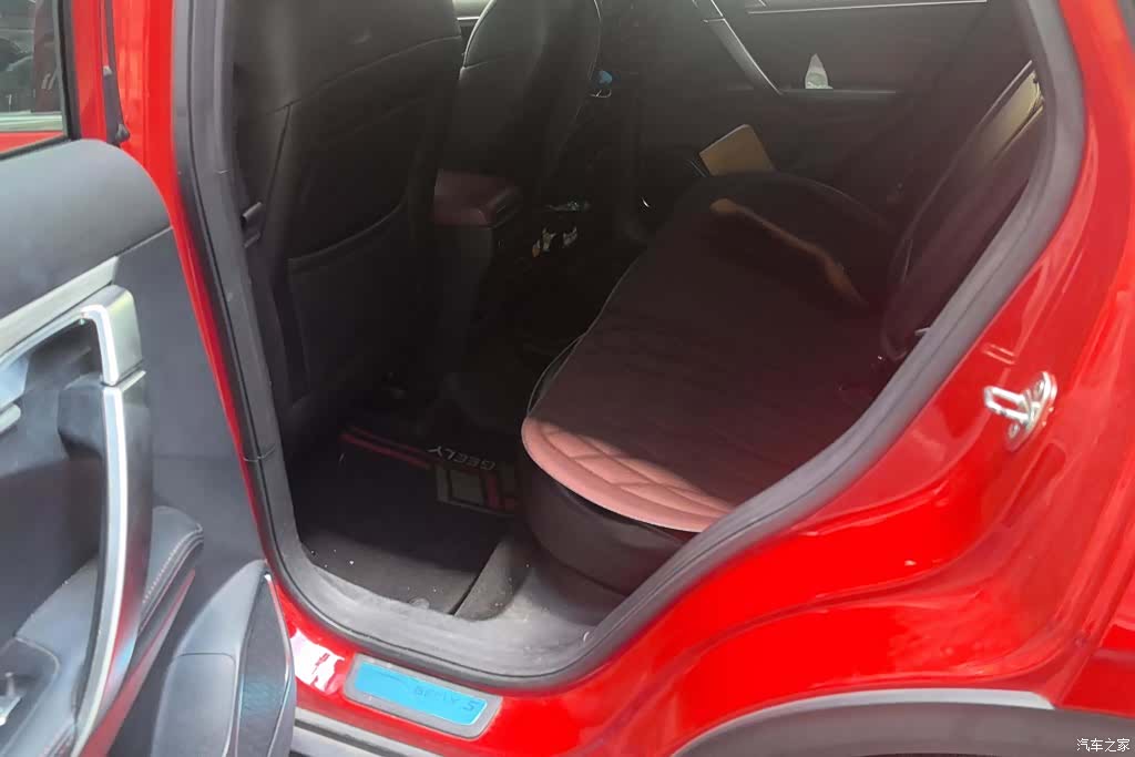 Geely Coolray, 2019 11
