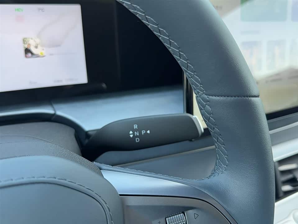 BYD Sea Lion 07 DM-i