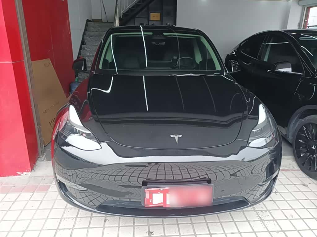 Tesla Model Y, 2021 3