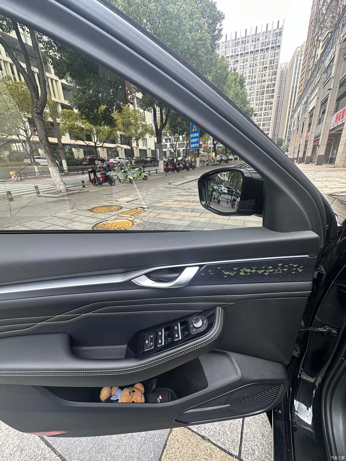 Geely Preface, 2024 12