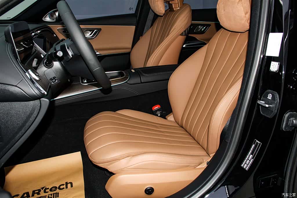 Mercedes-Benz E-Class, 2025 19