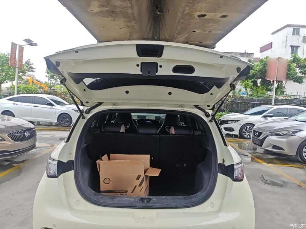 BYD Dolphin, 2023 19
