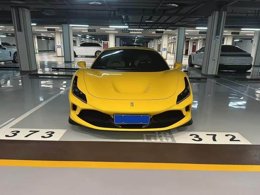 Ferrari F8