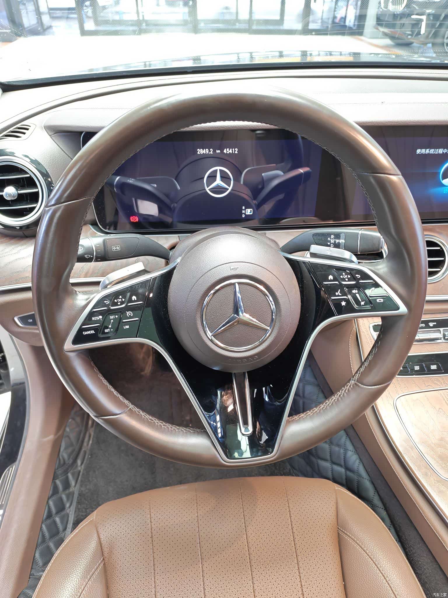 Mercedes-Benz E-Class, 2023 12