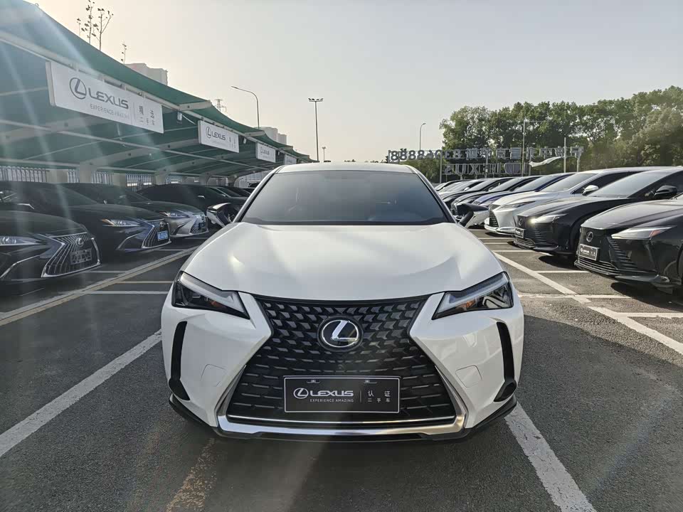Lexus UX