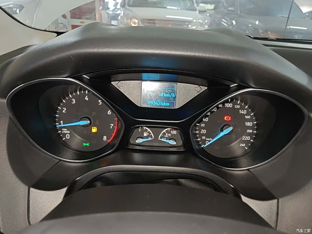 Ford Focus, 2016 12