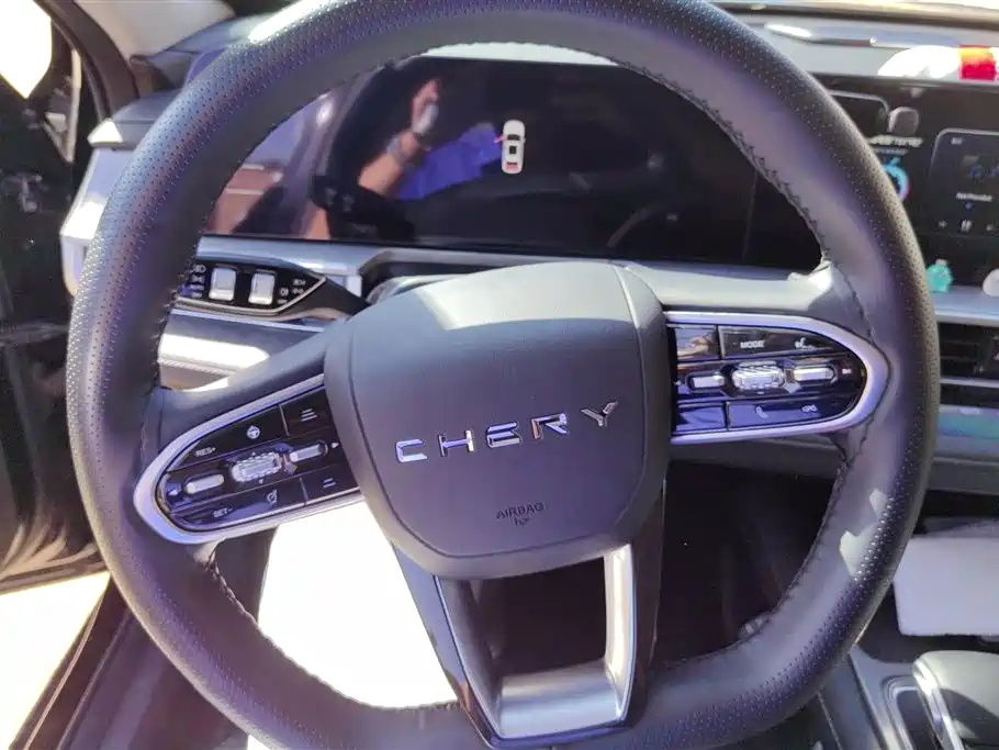 Chery Arrizo 8