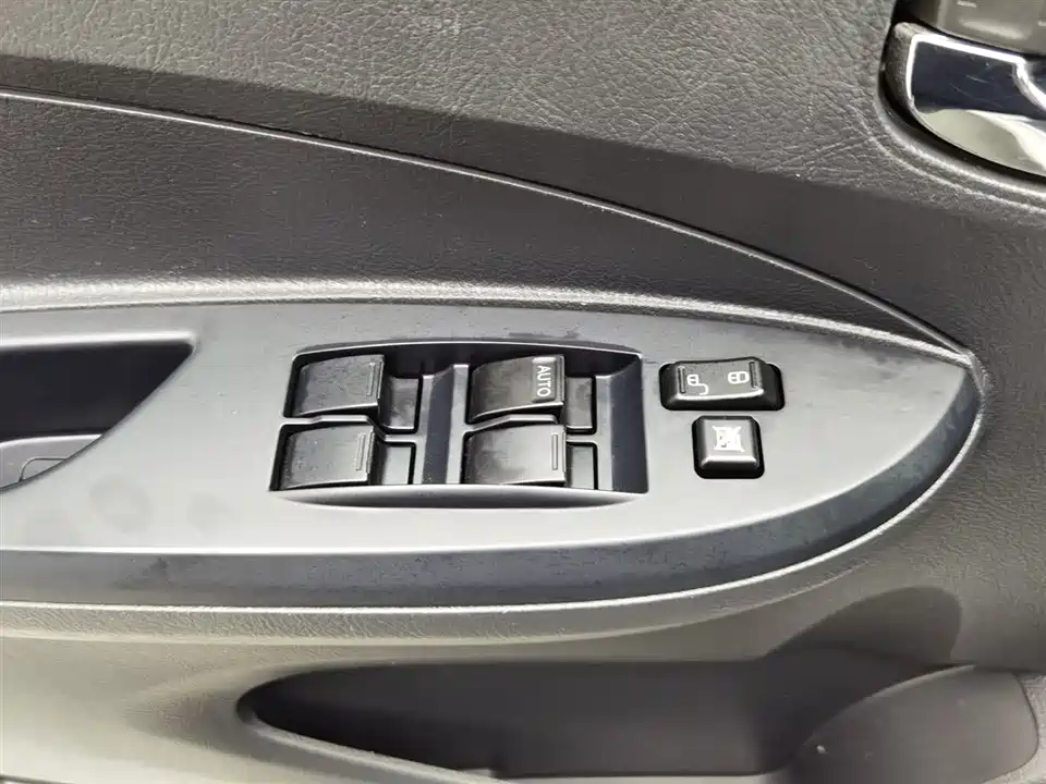 BYD F3