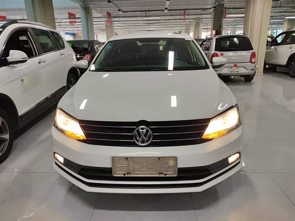 Volkswagen Sagitar