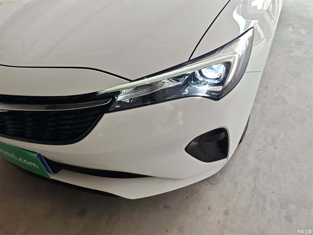 Buick Verano, 2022 24