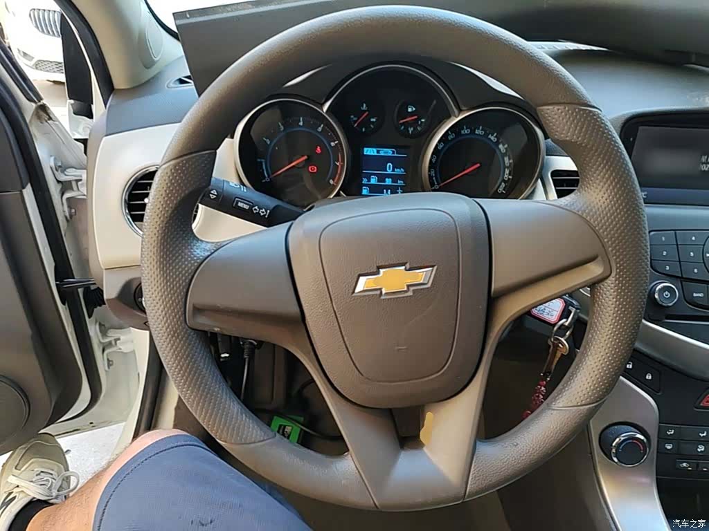 Chevrolet SL, 2015 11