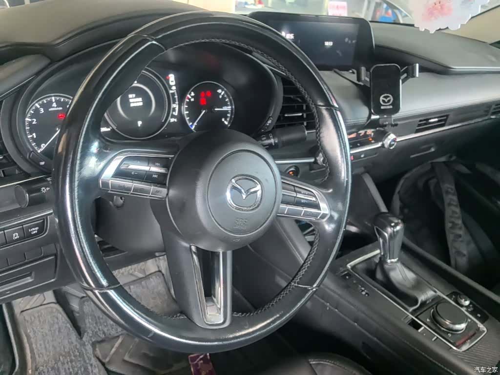 Mazda Mazda3, 2020 11