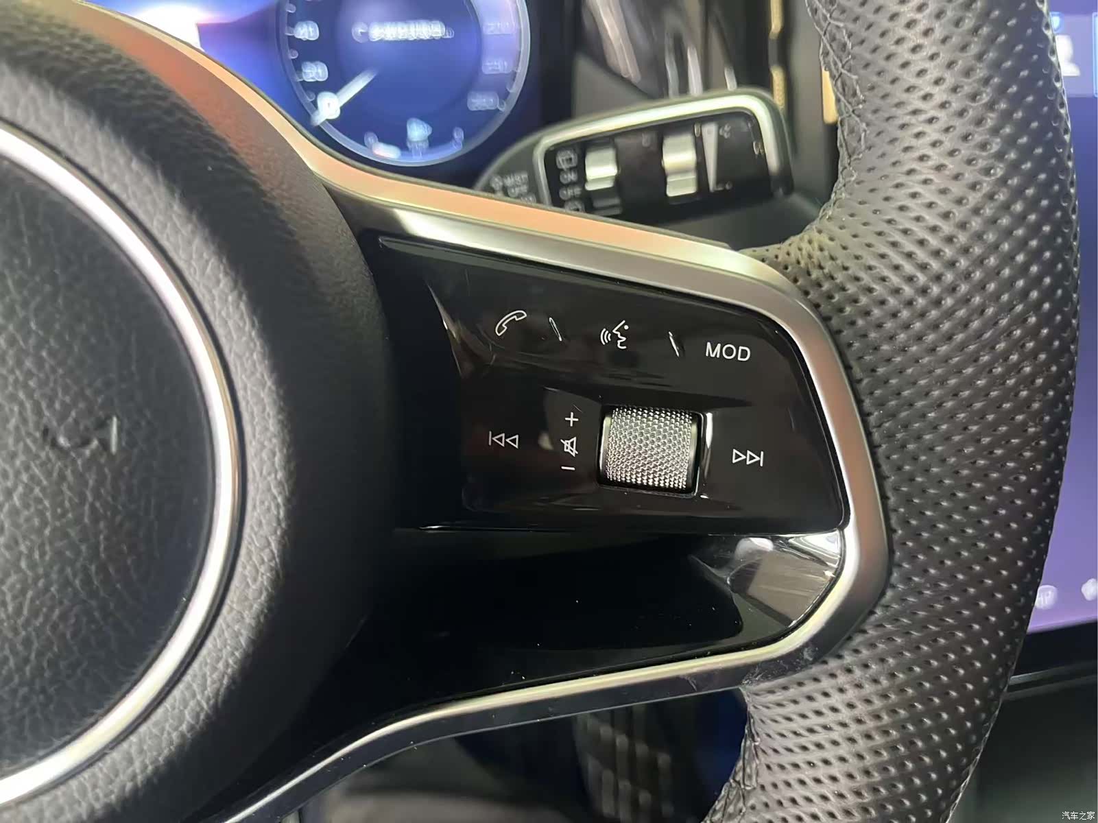 Hongqi HS7, 2024 14
