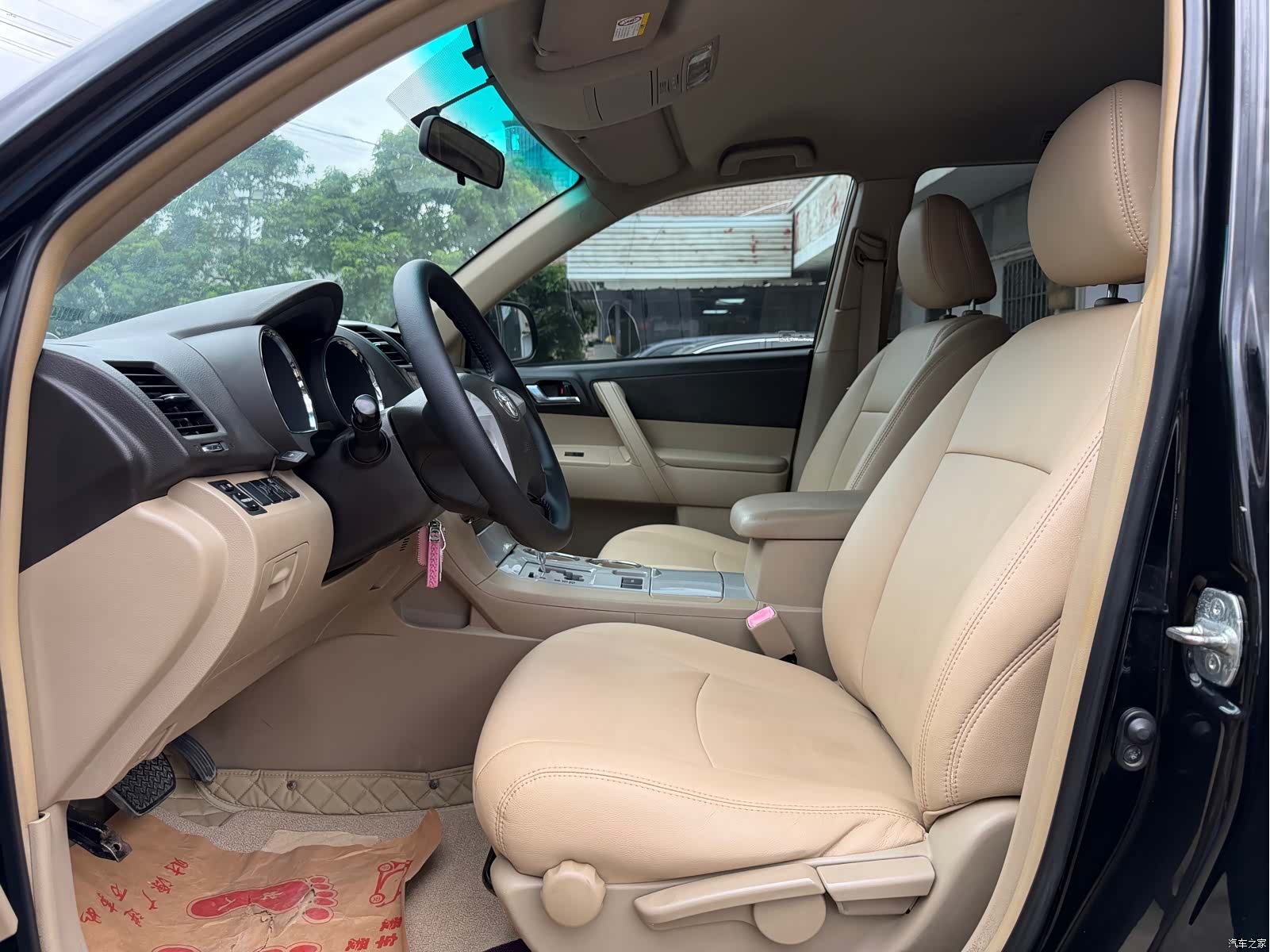 Toyota Highlander, 2011 все фото
