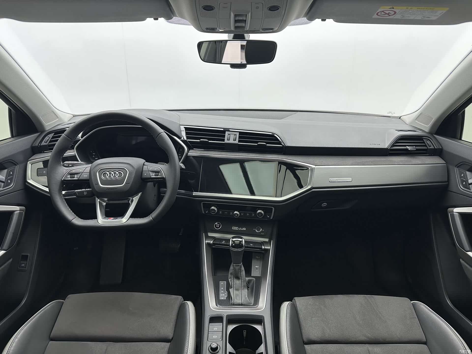 Audi Q3, 2022 7