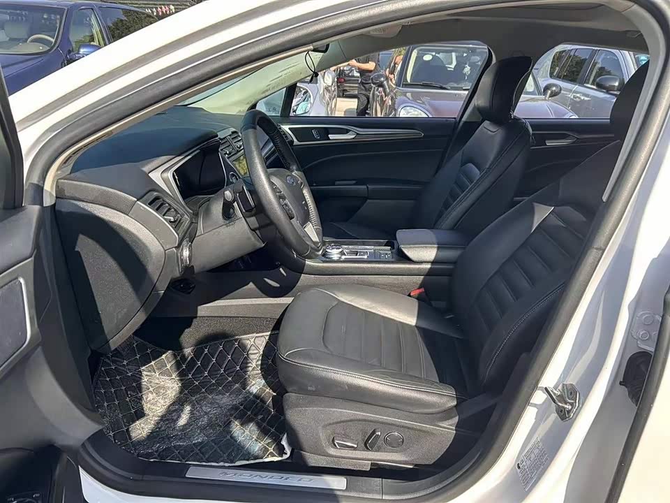 Ford Mondeo Ford Mondeo