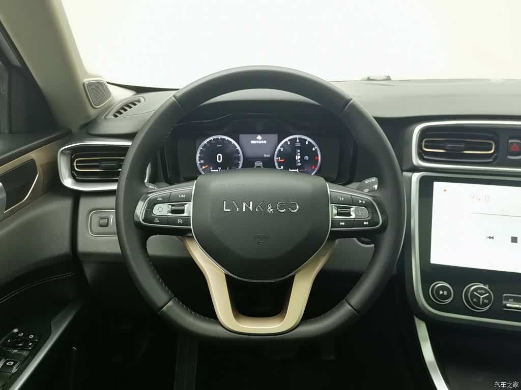 Lynk & Co 01, 2018 11