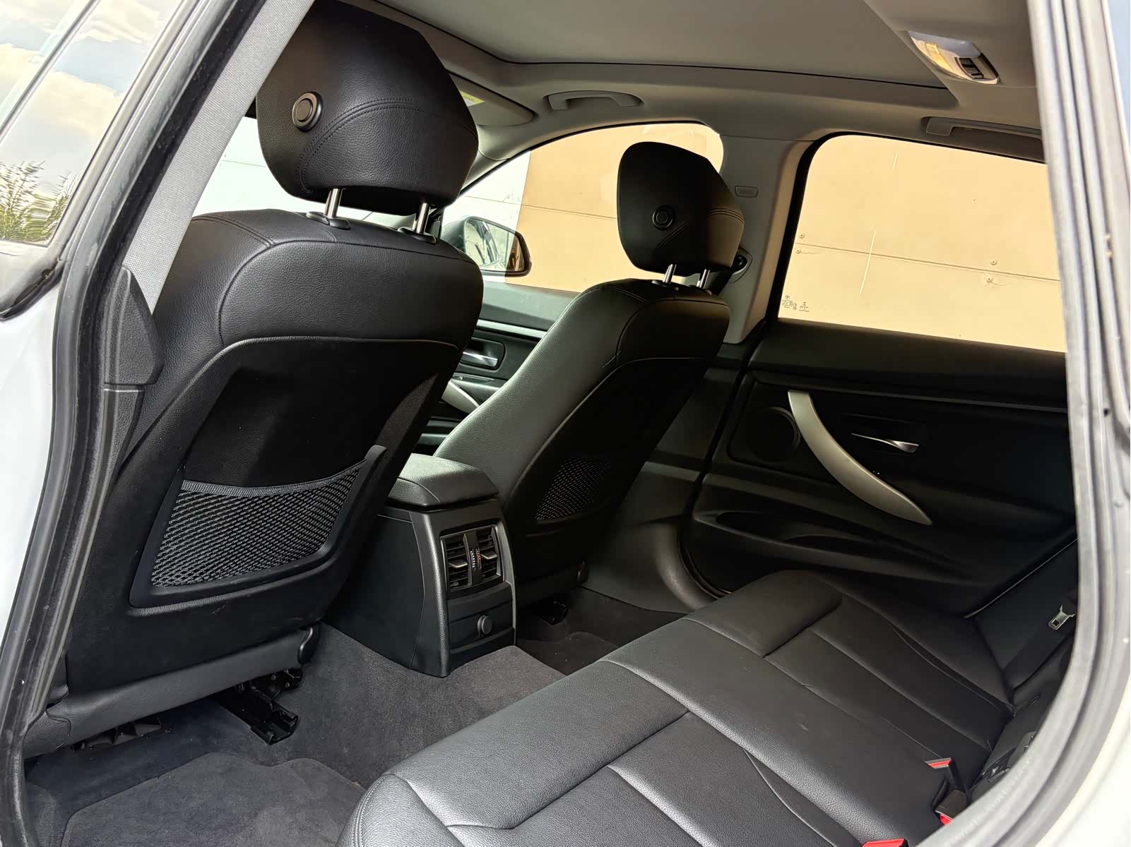 BMW 3 Series, 2017 все фото