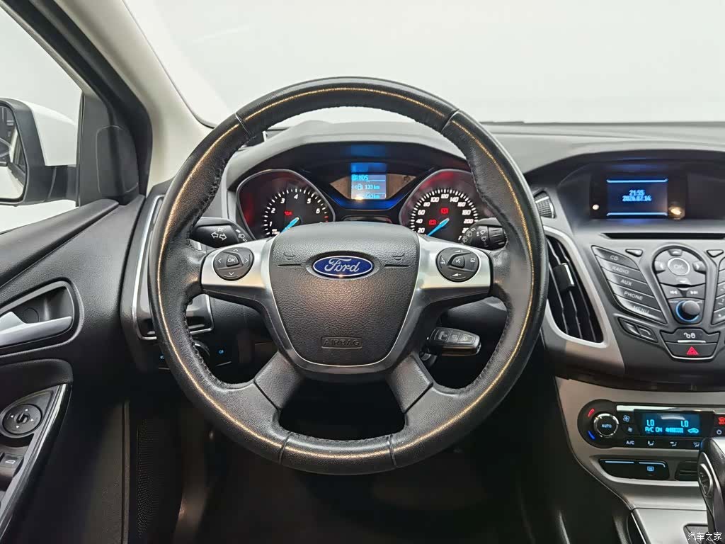 Ford Focus, 2014 11
