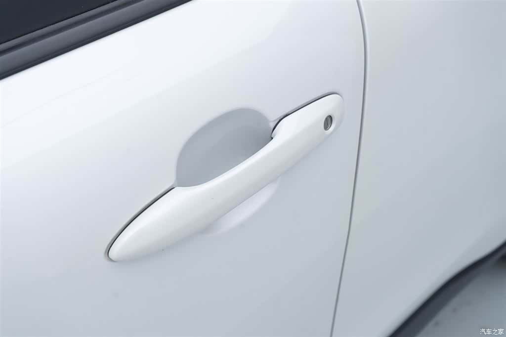 Toyota Frontlander, 2025 11
