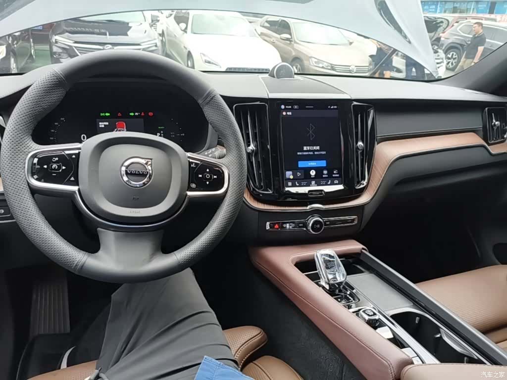 Volvo XC60, 2023 6