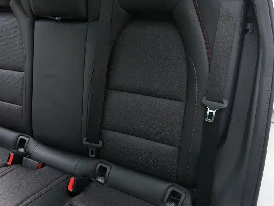 Mercedes-Benz GLA AMG