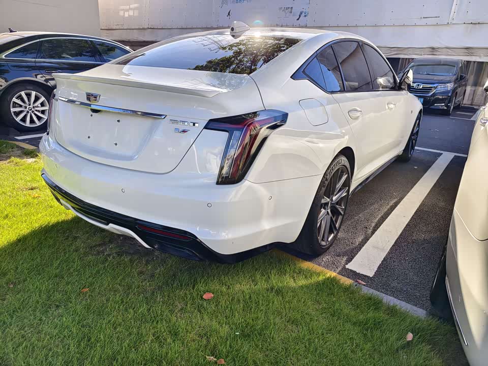 Cadillac CT5