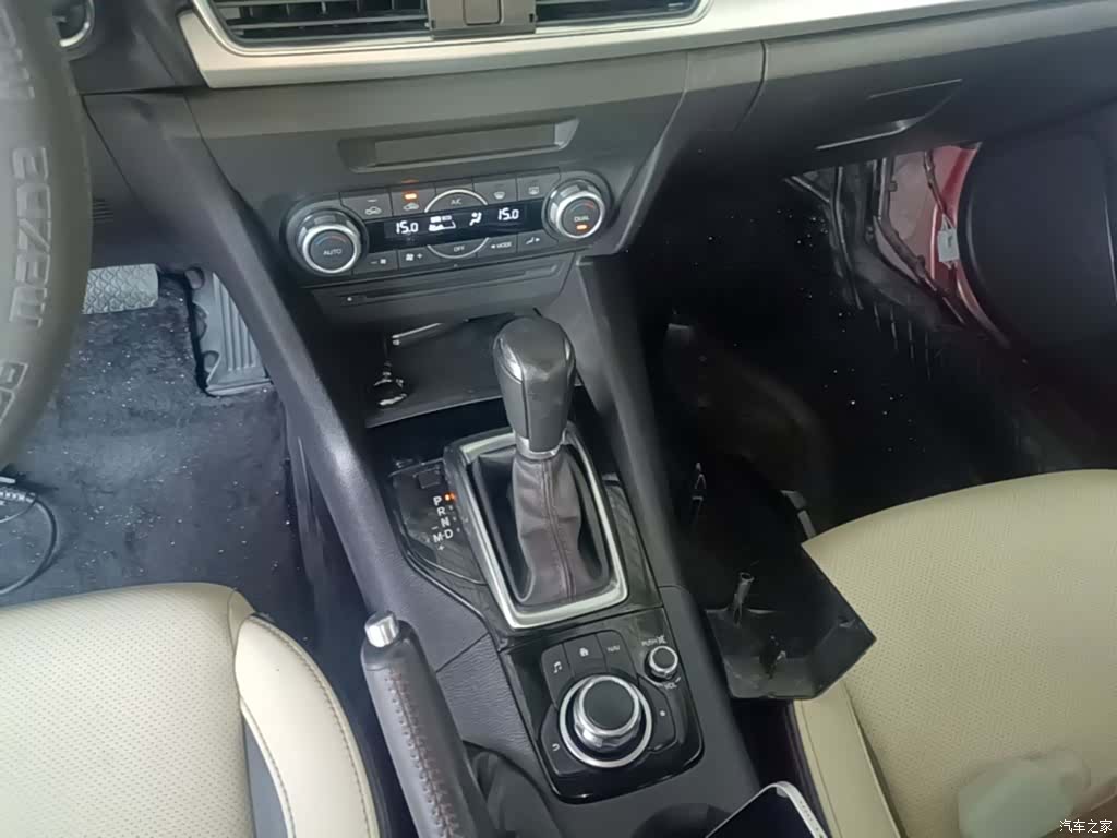 Mazda Mazda3, 2014 14