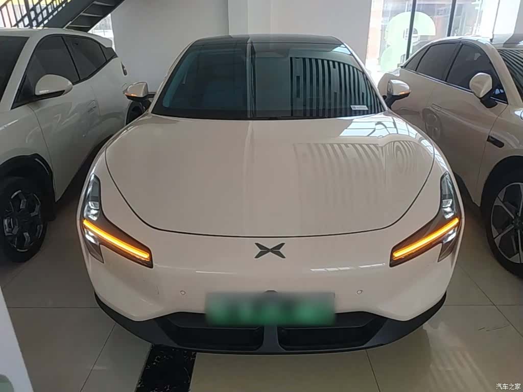 Xpeng Mona M03, 2025 3