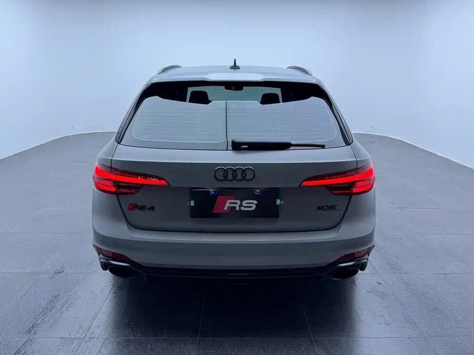 Audi RS 4