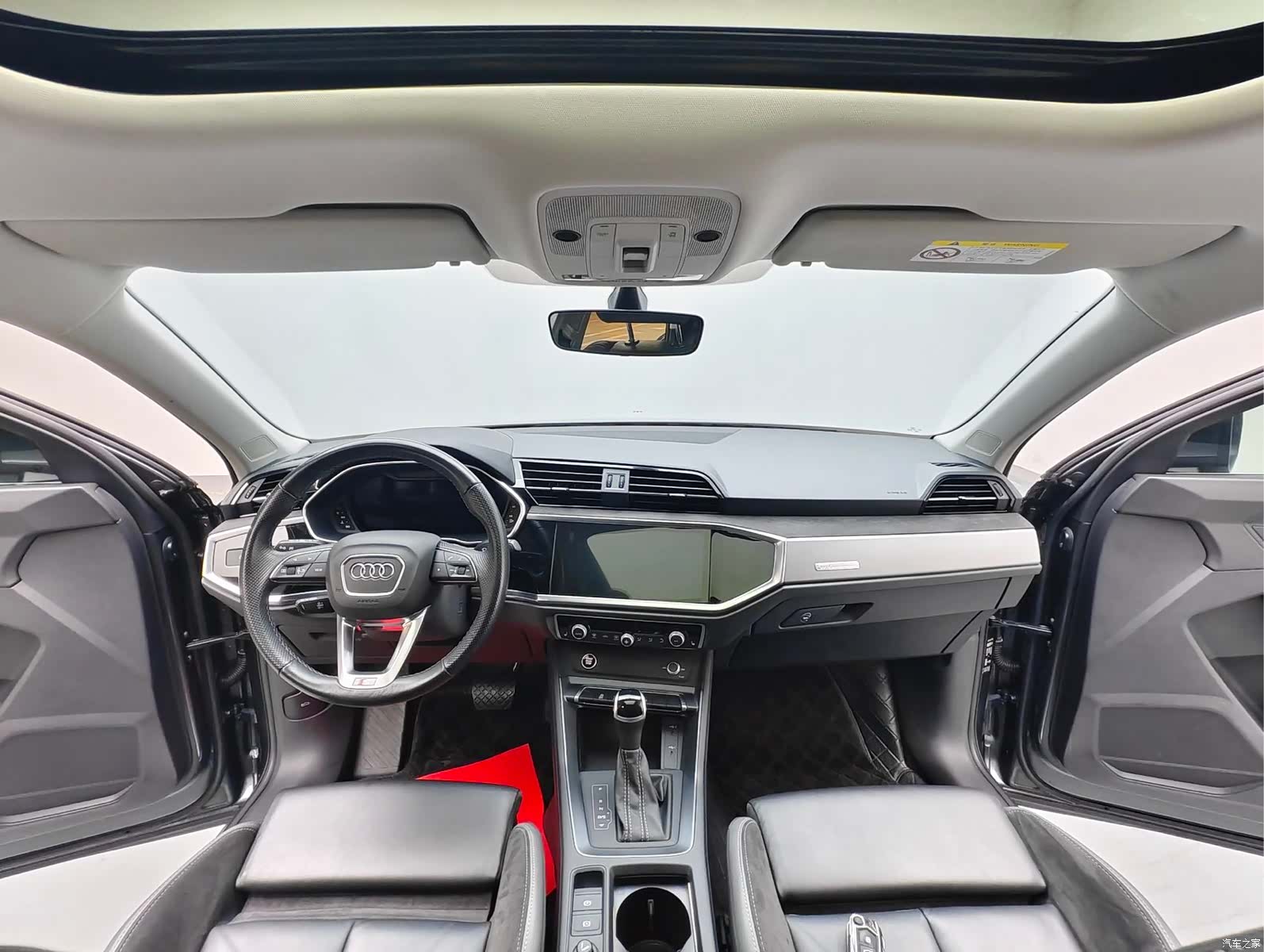 Audi Q3, 2023 14
