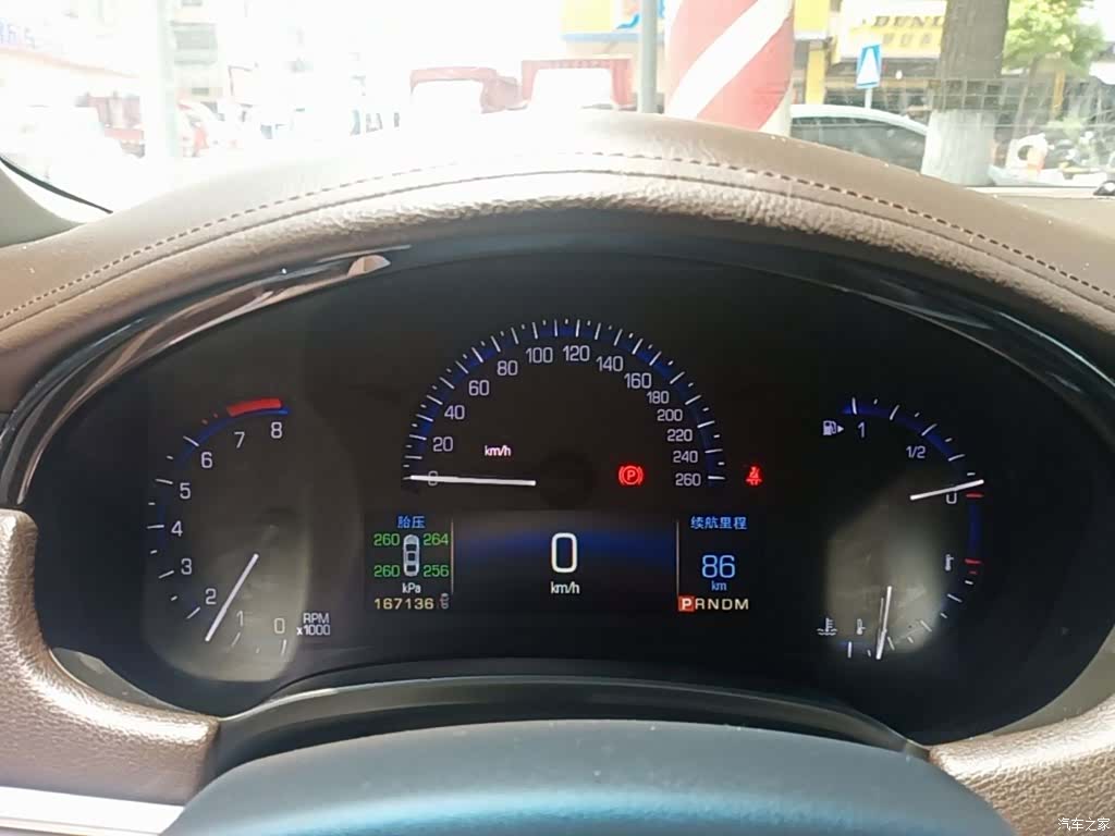 Cadillac XTS, 2014 8