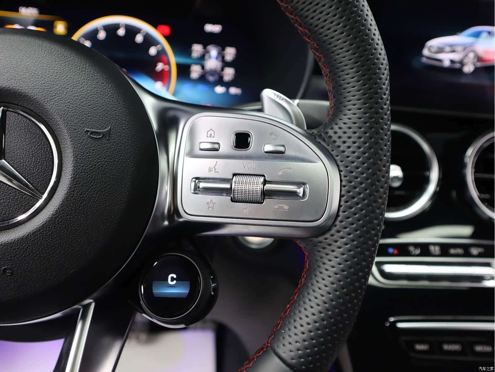 Mercedes-Benz C-Class, 2023 14