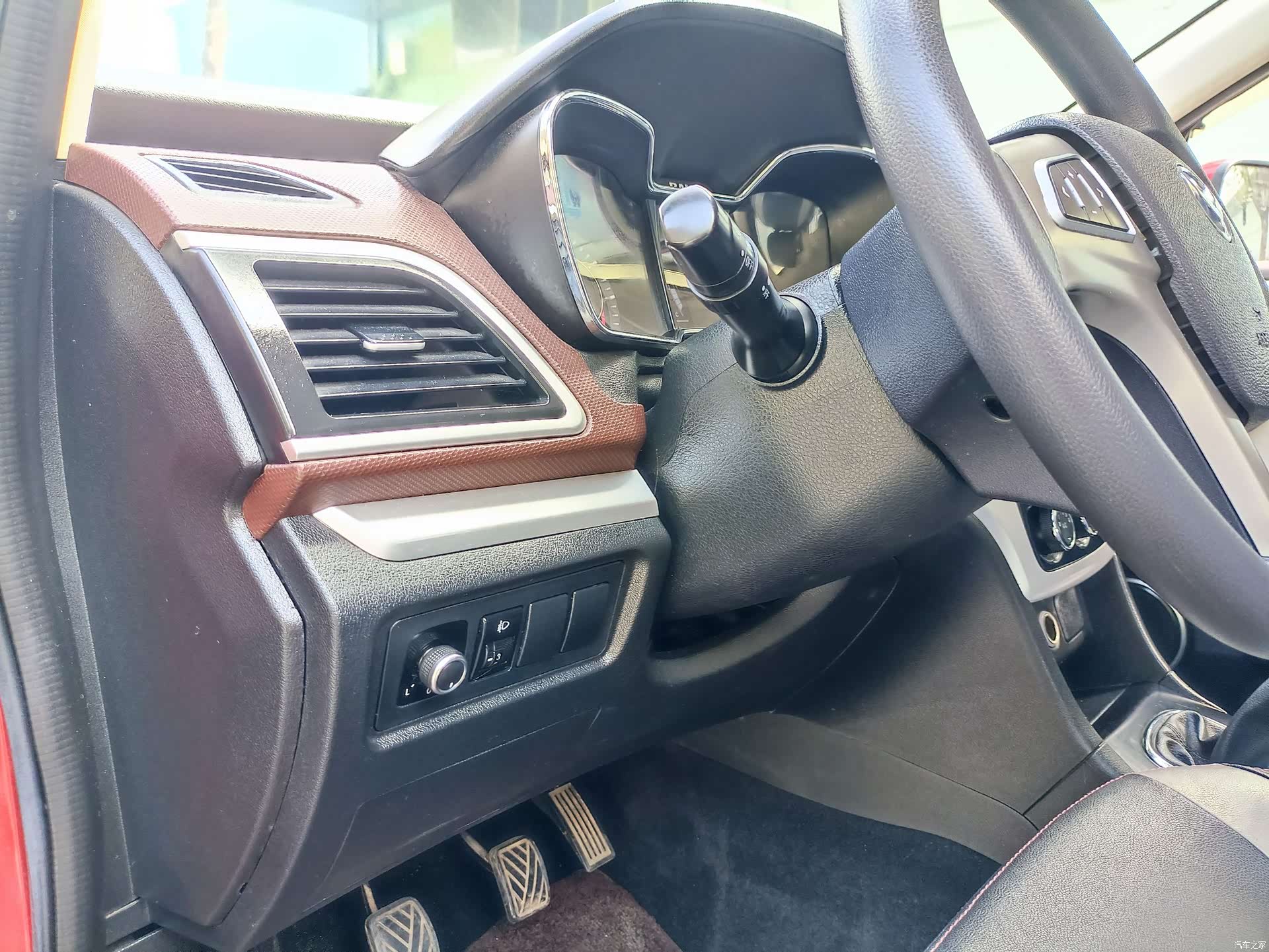 BAIC H3, 2015 29