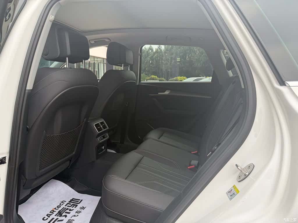 Audi Q5L, 2022 8