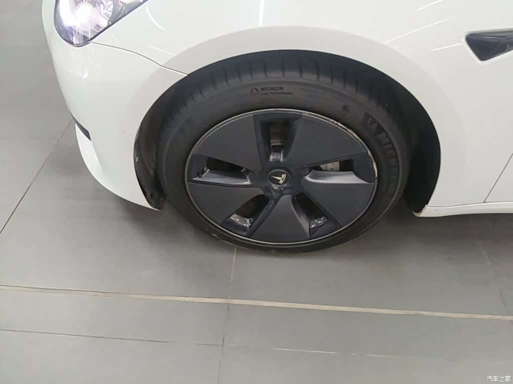 Tesla Model 3, 2021 23