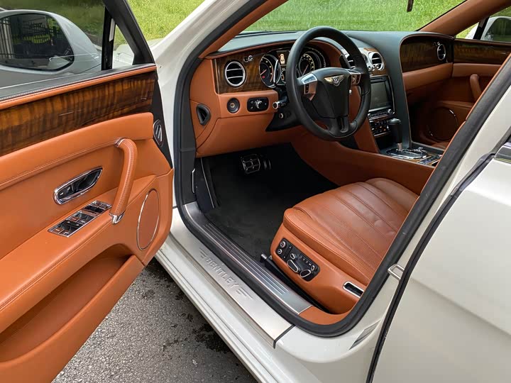 Bentley Flying Spur 2014 4.0T V8 biao zhun ban