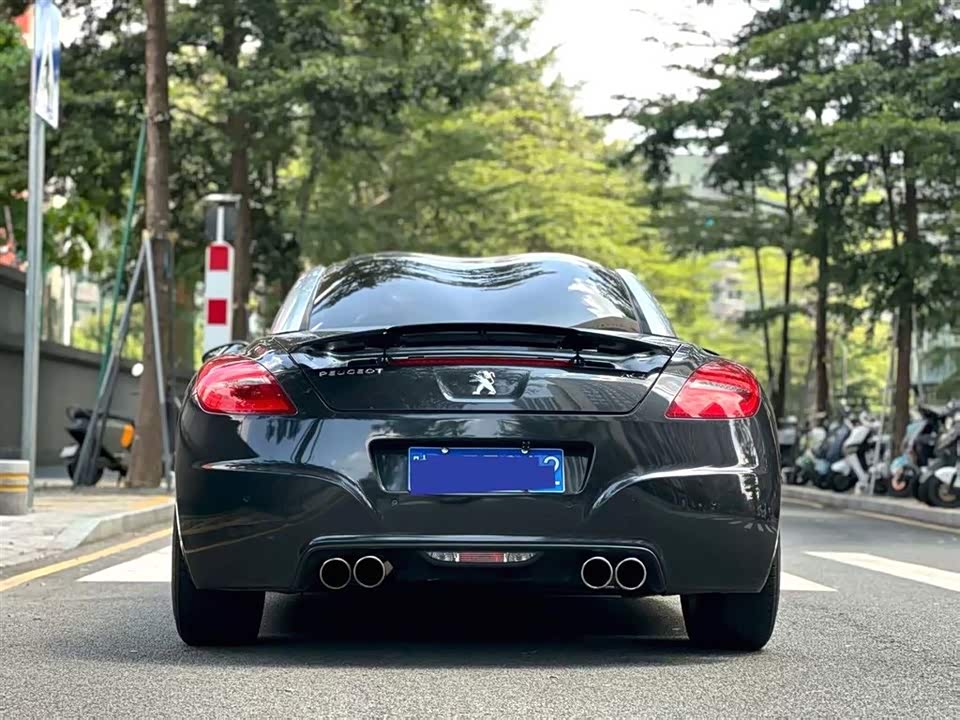 Peugeot RCZ