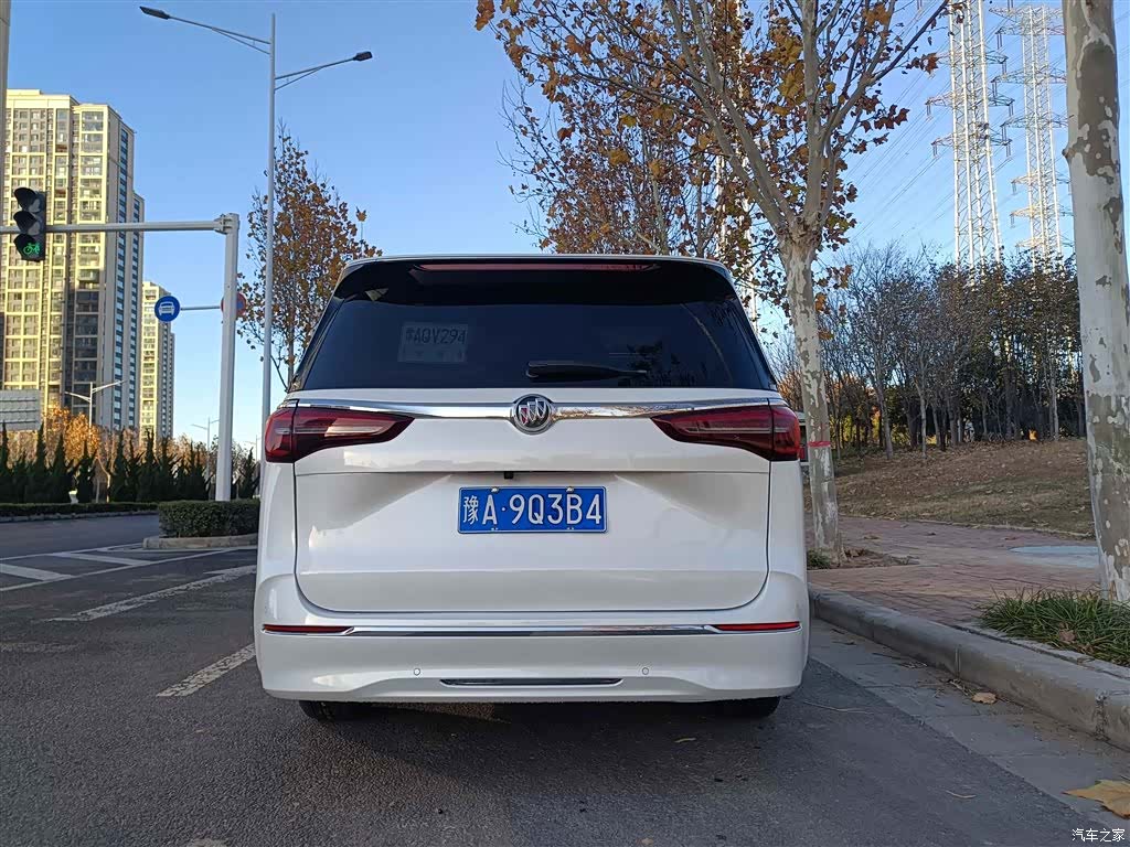 Buick GL8, 2022 4