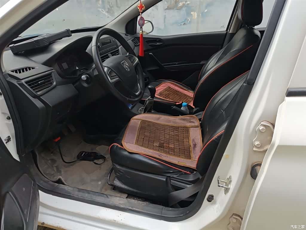 Wuling 310, 2017 15