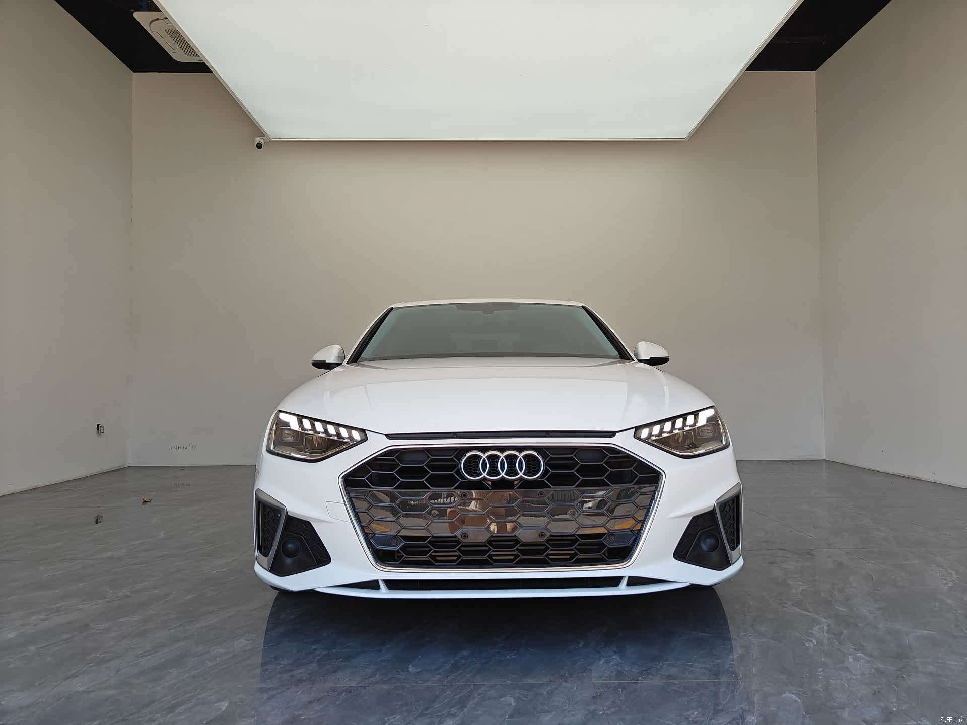 Audi A4L, 2022 2