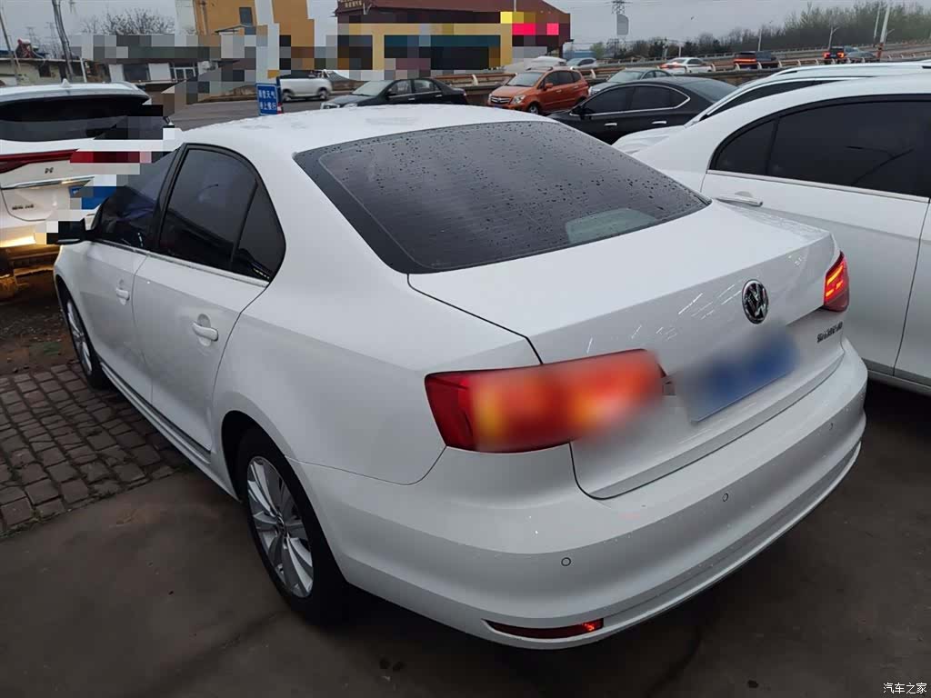 Volkswagen Sagitar, 2016 23