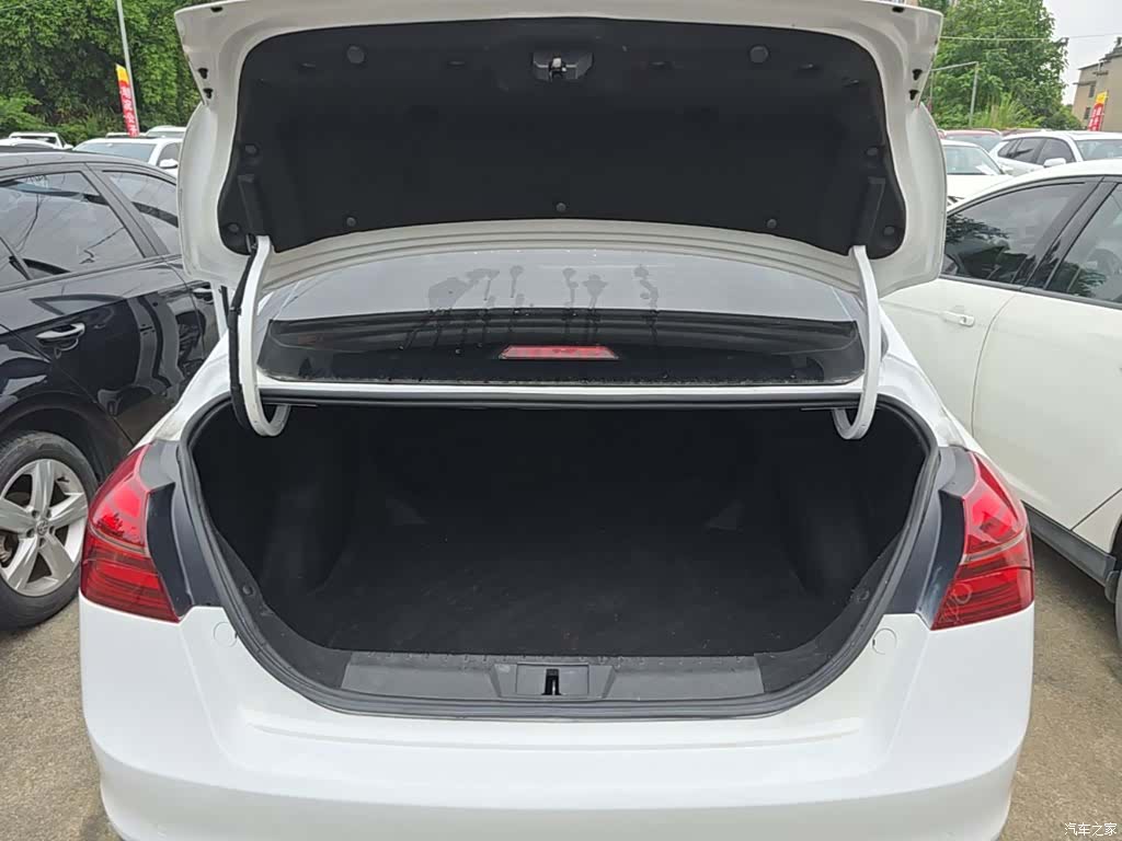 Geely Emgrand, 2019 19