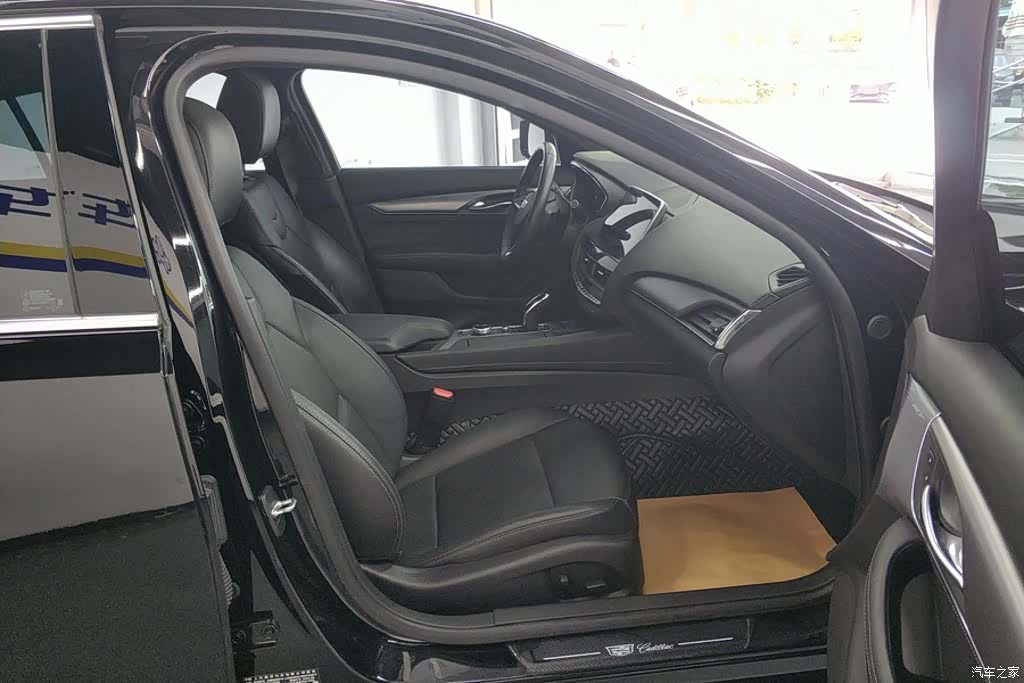Cadillac CT5, 2022 8
